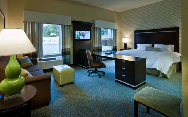 Hampton Inn & Suites Denison