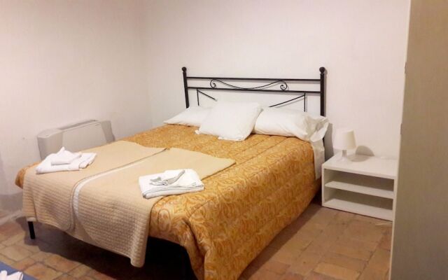 House With one Bedroom in Spoleto, With Wonderful City View, Pool Acce