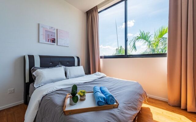 Dream City By Himmel