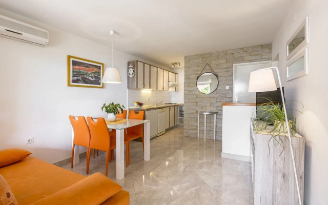 Matea - 20m From the sea - A3