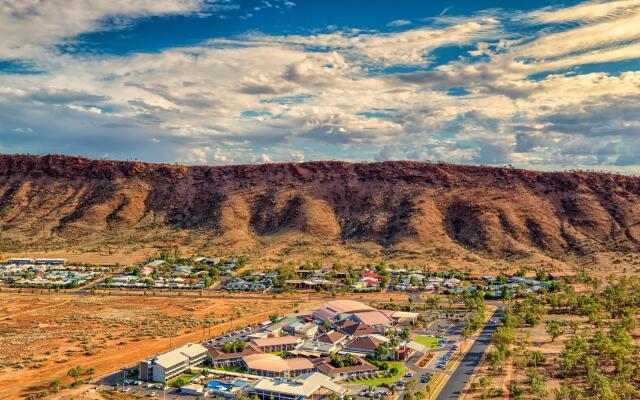 Crowne Plaza Alice Springs Lasseters, an IHG Hotel