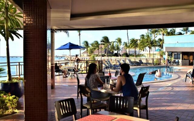 SEAFLATS Iate Plaza Hotel