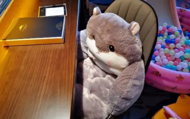 Yunwei Business Hotel