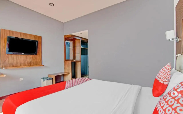 Hotel O Near Rsud Arifin Achmad Formerly Damon Butik Hotel