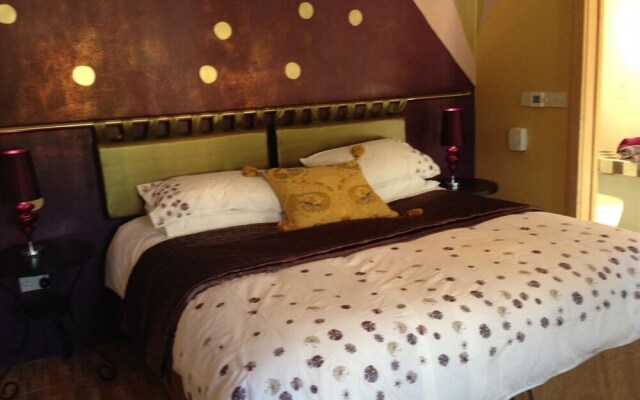 Glan Llyn Guest House