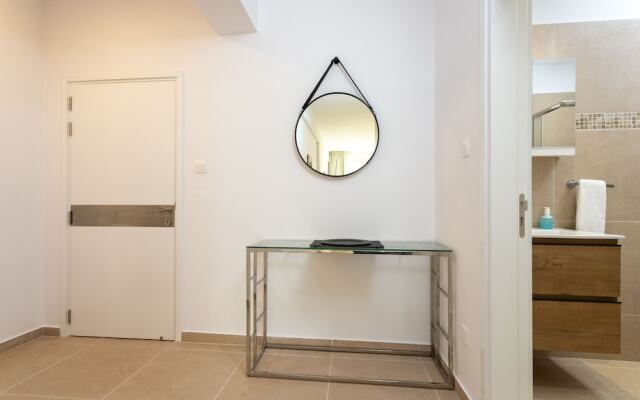 Kanika Seabreeze Apartment