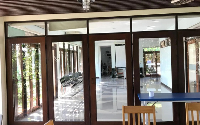 RedDoorz Sripiamsuk Resort Bangkok