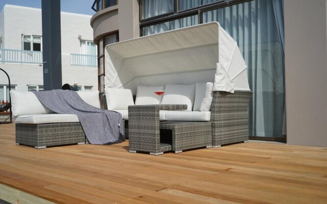 Bay Lodge on the Beach
