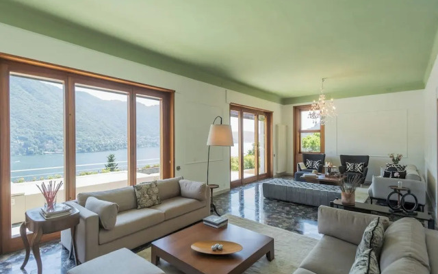 Villa Chiara Moltrasio With Private Garden by Rent all Como