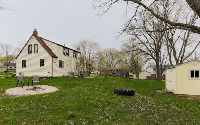 Your Cozy Lockwood Lodge Awaits!