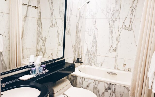 Puyisy Business Hotel