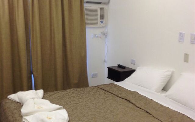 Lorenzo Suites Hotel