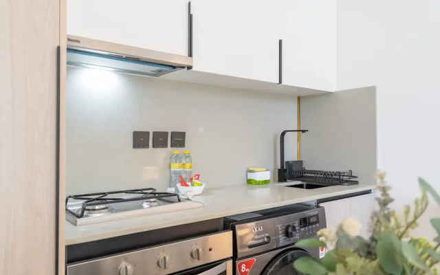 Outstanding Studio in Empire Residence JVC