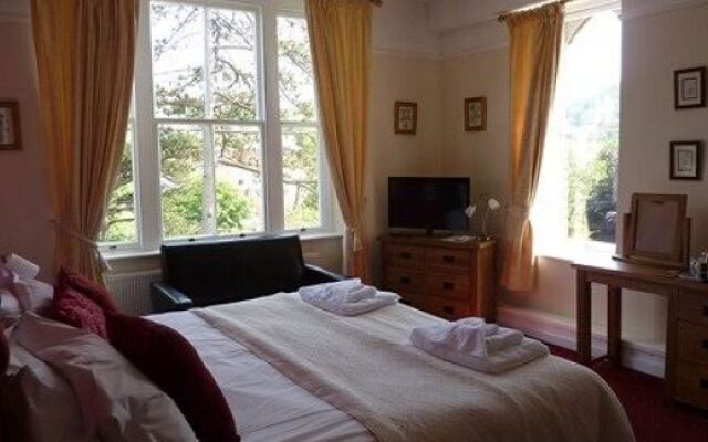 The Woodlands Hotel - Guest house