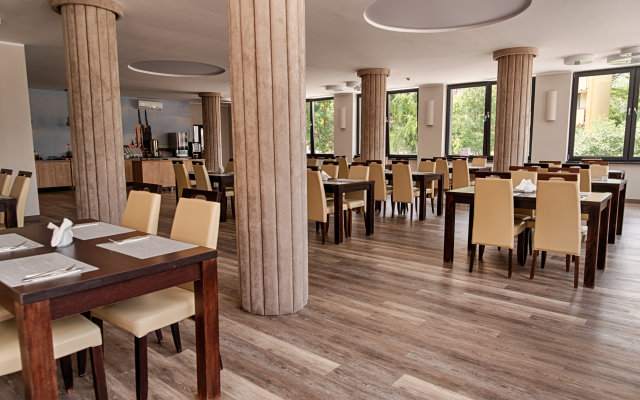 Boutique Hotel's Kwiska / Legnicka