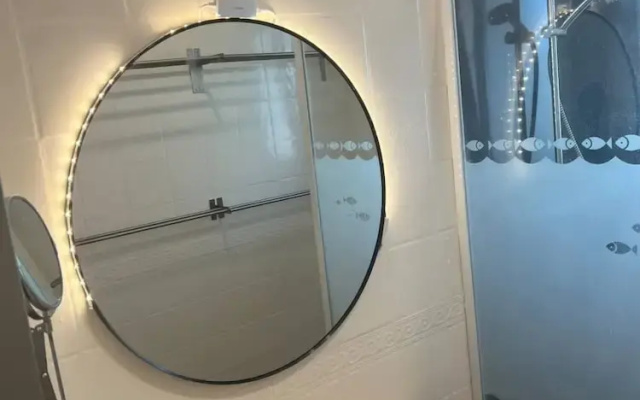 Spacious Flat Near Beach