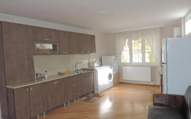 Tetriani Guesthouse