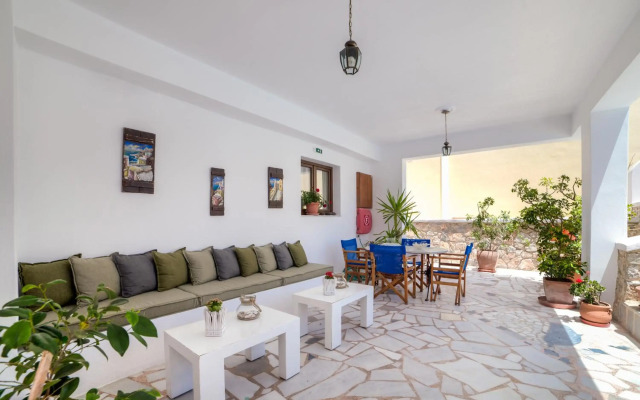 Ifestos Villa
