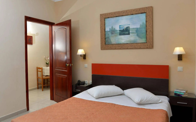 Planos Beach Hotel