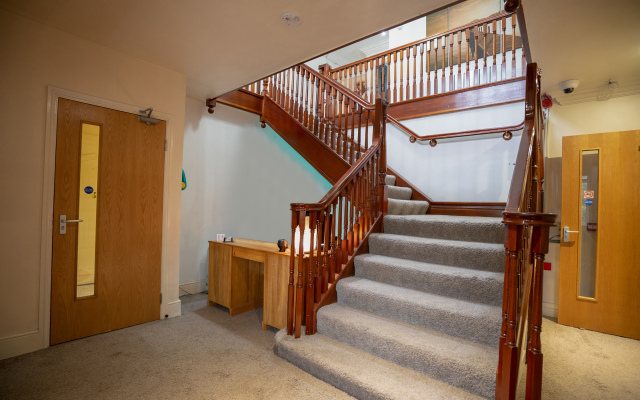 OYO Oakcroft Guest House Manchester Airport
