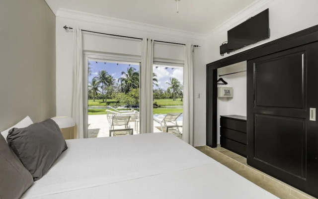 Lake View Villa