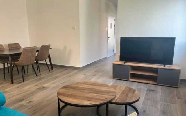 Phaedrus Living Coral Suite Tranquility