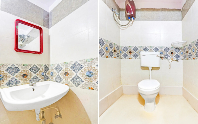 OYO Flagship 48845 Laxmi Residency