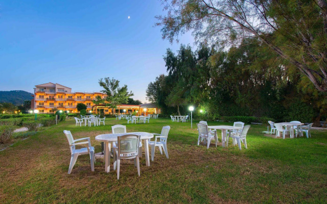 Bayside Hotel Katsaras