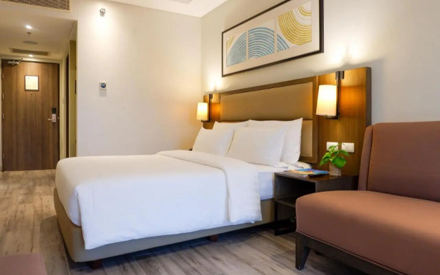 Stay Near Private Beach in Boracay