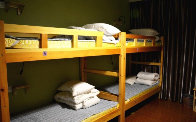 Zhangjiajie Peakcap Backpacker Hostel – Guest Rooms – Zhangjiajie