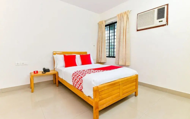 OYO Flagship 38119 Tristar Residency