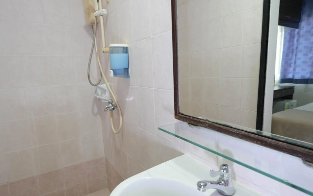 Amrise Hotel