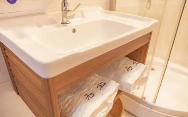 Clean Inn