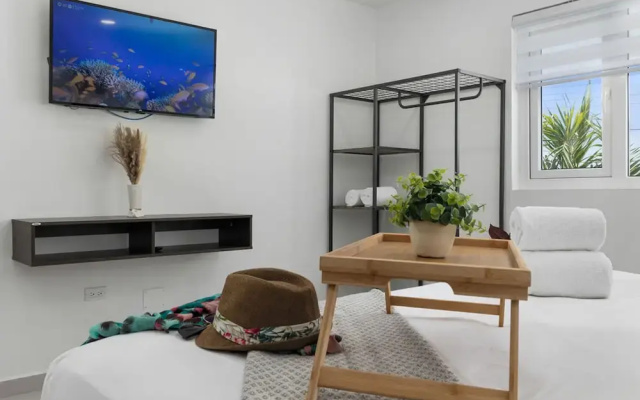 2BR Countryside Home w Sea Views Private Pool