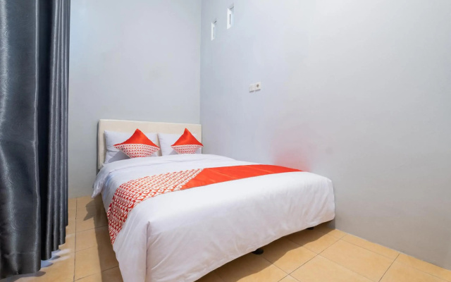 OYO 2727 Nareswari Guest House
