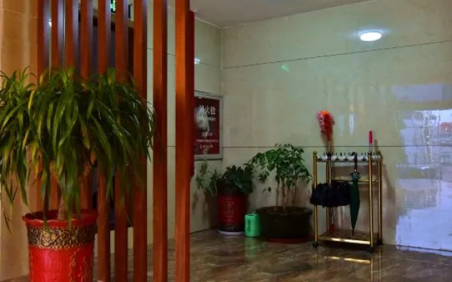 Q+ Treasure Palace Hotel