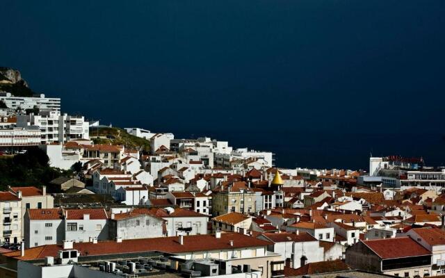 Sesimbra 99 - T2 Apartment