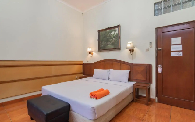 OYO 228 Hotel Lodaya