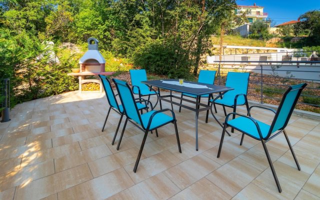 Awesome Apartment in Kostrena With 3 Bedrooms, Wifi and Outdoor Swimming Pool