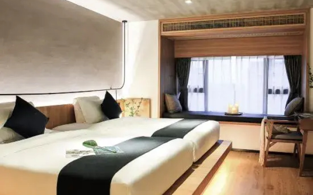 iMEET Chongqing Homestay (Guanyinqiao Pedestrian Street)