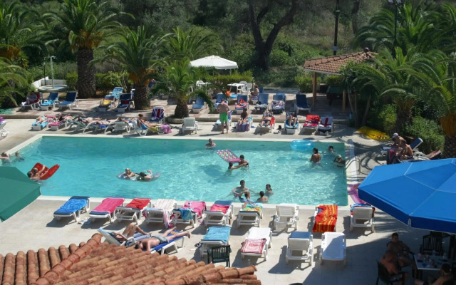 Morfeas Hotel