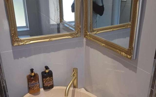 Summerstrand self catering for two