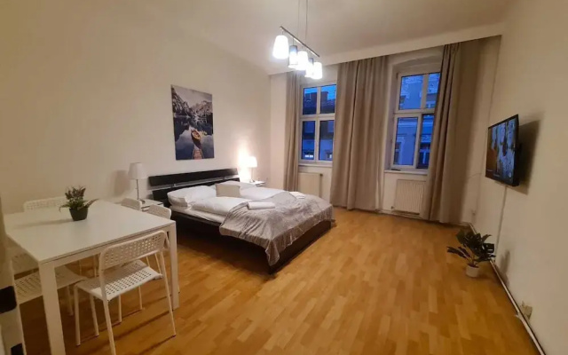 Modern 2BR Apt Near Wiener Stadthalle