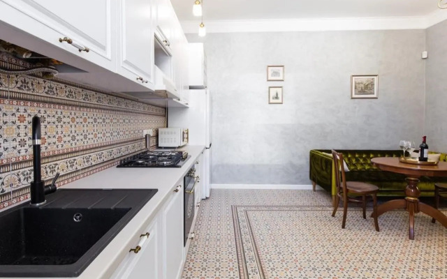 Смольського, 6