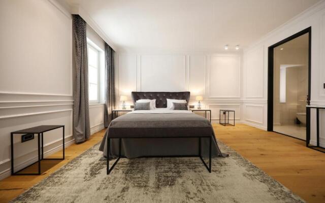 Greta Residence