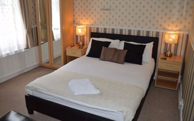 Somerton Lodge Hotel