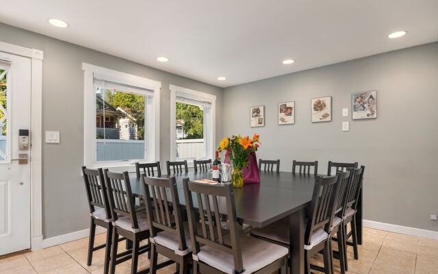 Seattle Vacation Home: The Milky Way