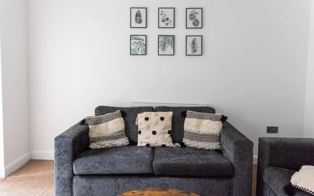 Stunning 3-bed House in Derby