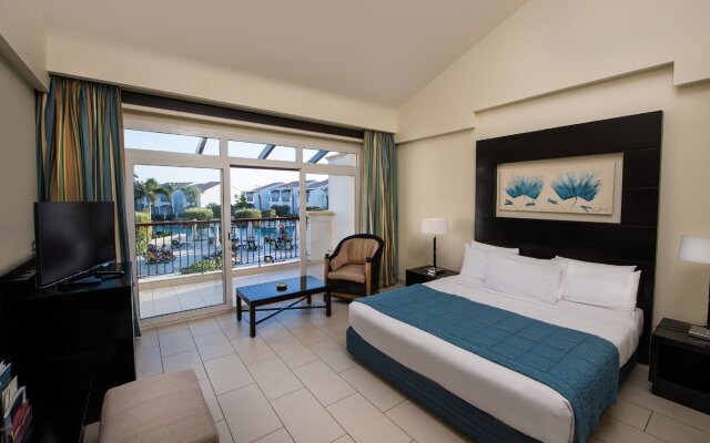 Reef Oasis Blue Bay Resort Hotel Families & Couples Only 