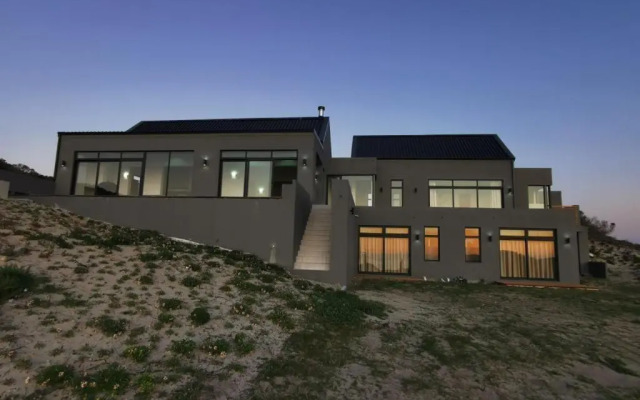 Romansbaai Moksha